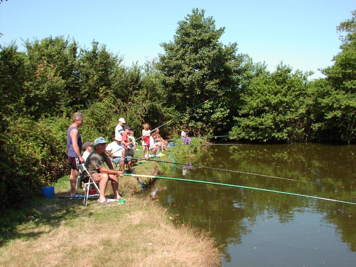 Camping Insolite Le Haut Village Saint-Michel-Chef-Chef Exteriér fotografie