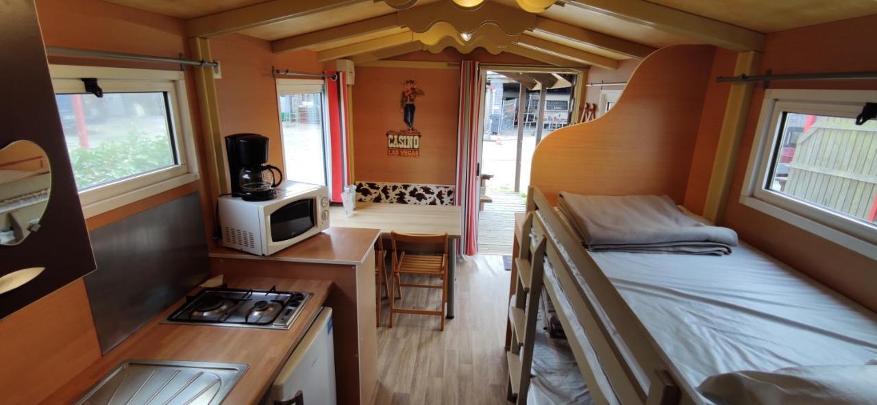 Camping Insolite Le Haut Village Saint-Michel-Chef-Chef Exteriér fotografie