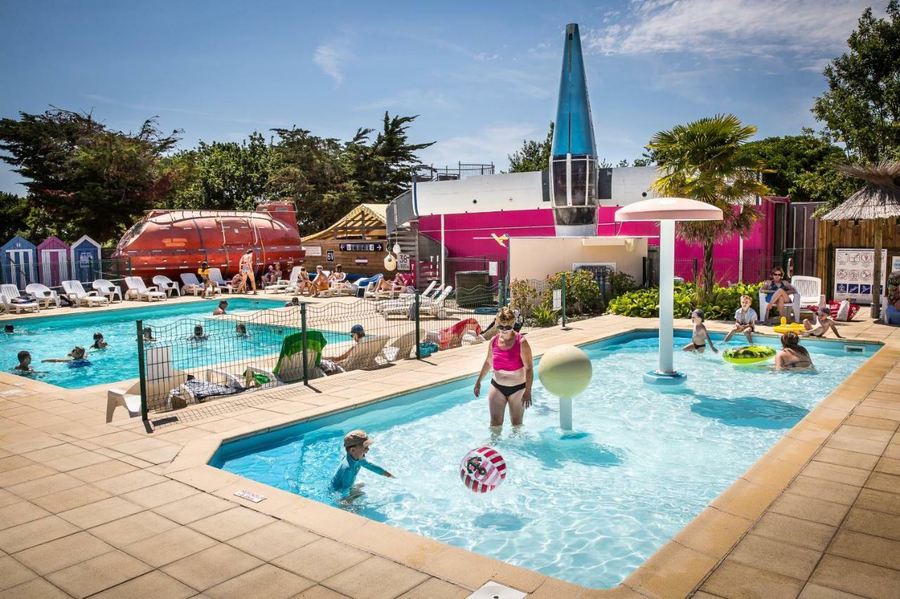Camping Insolite Le Haut Village Saint-Michel-Chef-Chef Exteriér fotografie