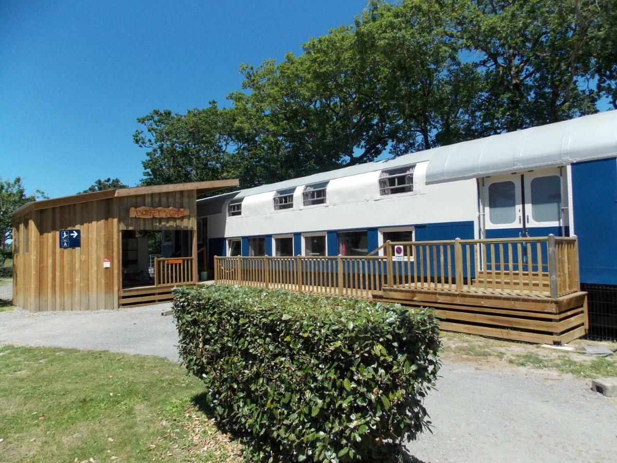 Camping Insolite Le Haut Village Saint-Michel-Chef-Chef Exteriér fotografie