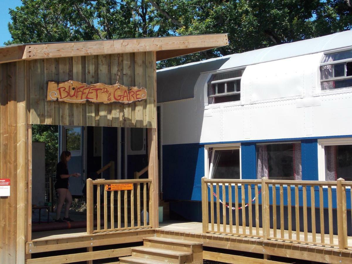 Camping Insolite Le Haut Village Saint-Michel-Chef-Chef Exteriér fotografie