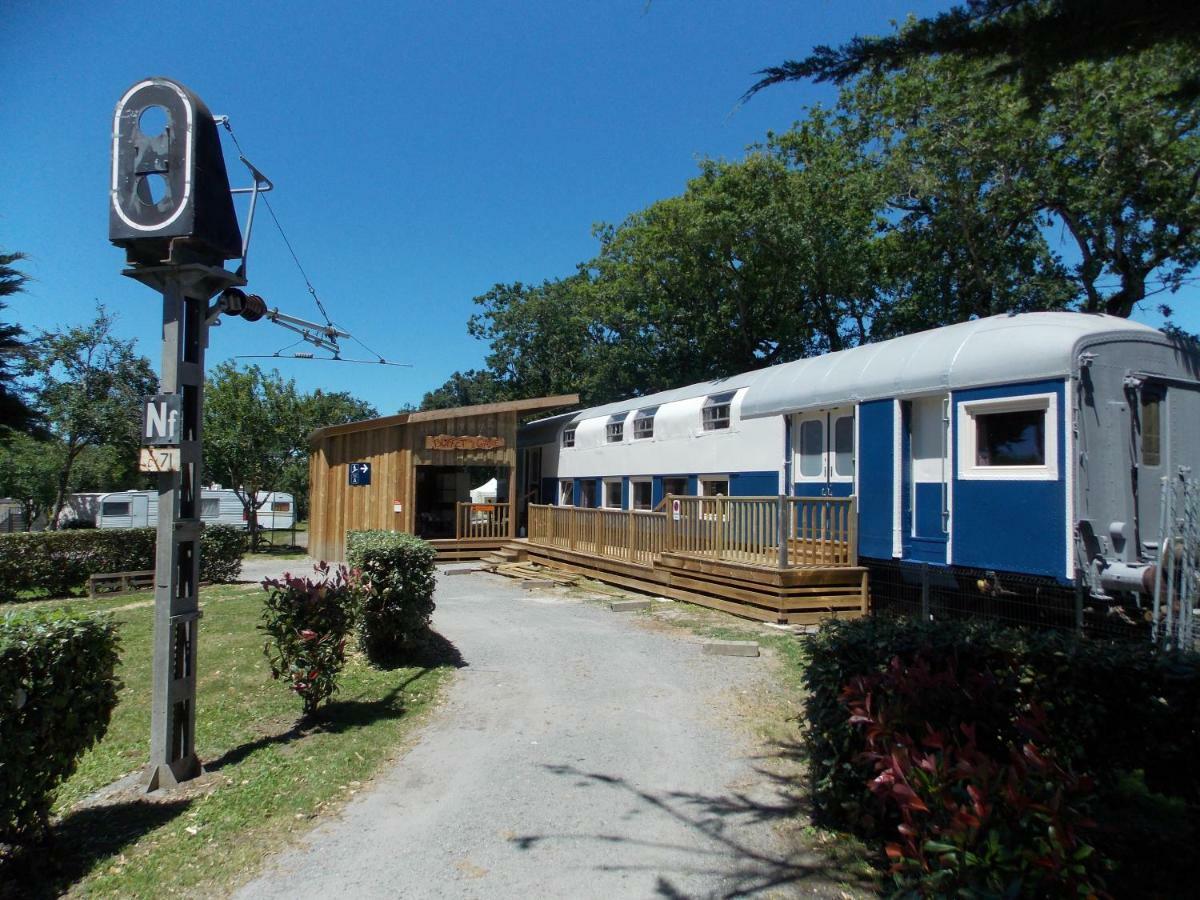 Camping Insolite Le Haut Village Saint-Michel-Chef-Chef Exteriér fotografie
